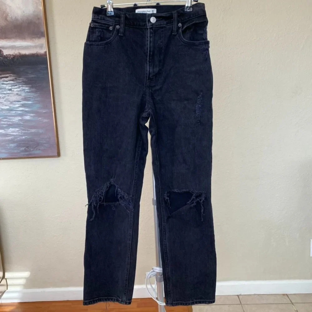 Abercrombie & Fitch Curve Love The ‘90s Straight Ultra High Rise Jean Black 2 26